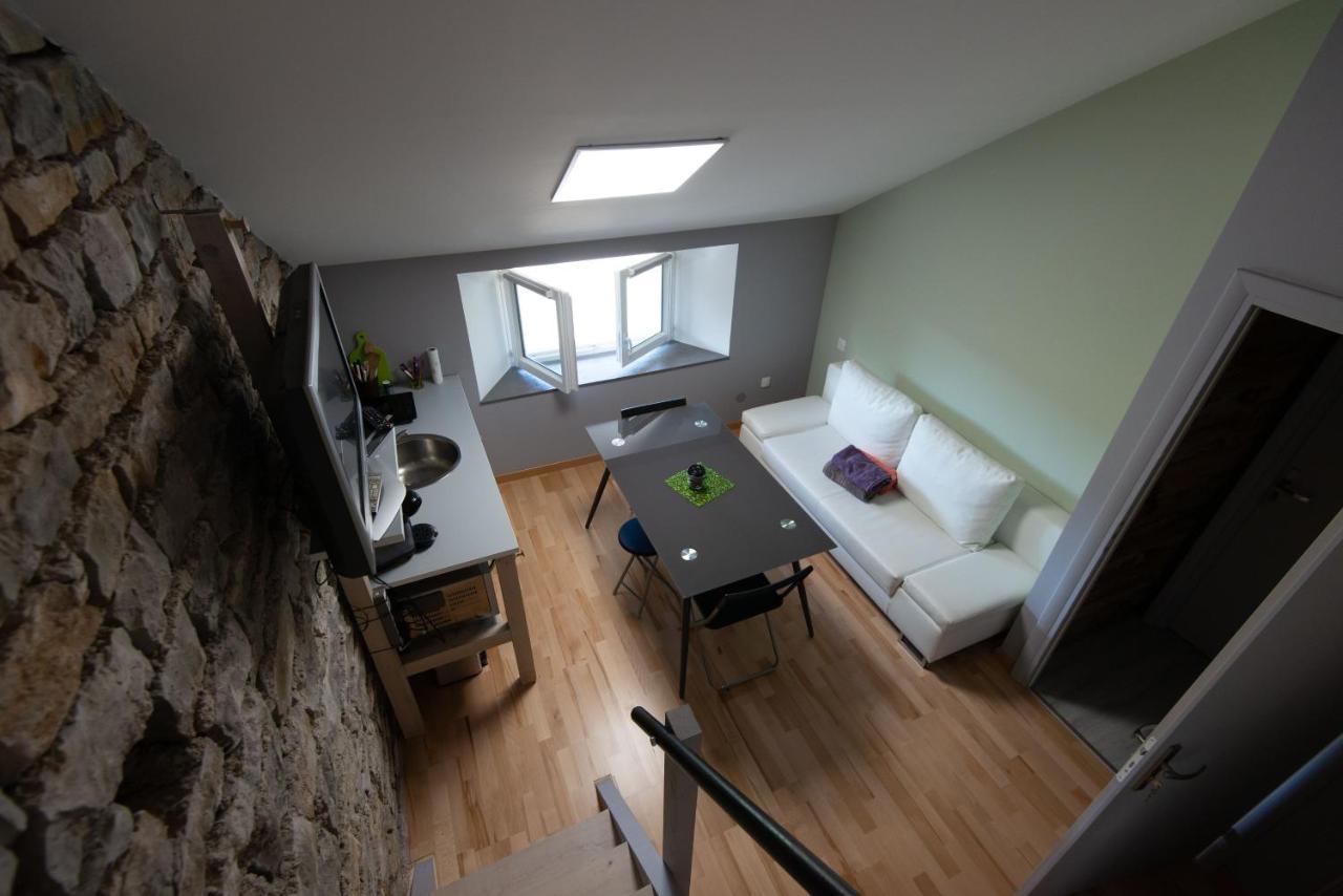 Gite L'Atelier De Tournerie Montigny-sur-l'Ain Luaran gambar